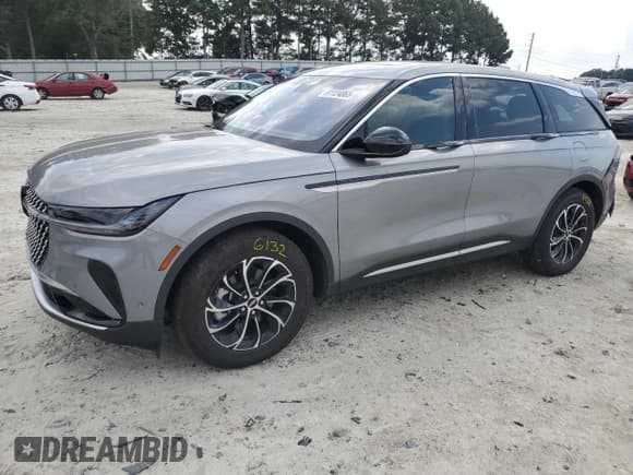 ✅ 2024 Lincoln Nautilus Premiere • VIN: 5LMPJ8J4XRJ805046 • Лот: 81124065. Опубликован ранее на Copart с пробегом 12 093 миль. Бесплатный доступ к архиву аукционных продаж из США и подробный отчёт об истории автомобиля на DreamBid. Изображение 1.