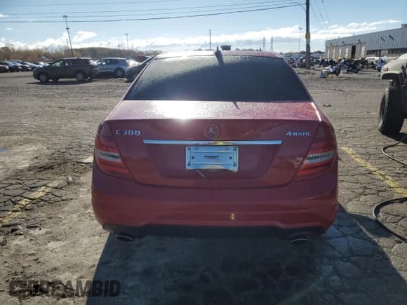 ✅ 2014 Mercedes-Benz C 300 Sport • VIN: WDDGF8AB5EG256280 • Lot: 90422895. Wystawiony na Copart z przebiegiem 162 609 mil. Bezpłatny archiwum sprzedaży aukcyjnych z USA i szczegółowy raport historii pojazdu na DreamBid. Zdjęcie 6.