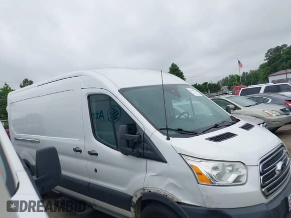 ✅ 2016 Ford Transit • VIN: 1FTYE2CM4GKA53880 • Lot: 39149763. Listed on IAAI with 171,093 mi. Free auction sales archive from the USA and detailed vehicle history report at DreamBid. Image 13.