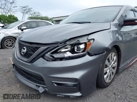 ✅ 2018 Nissan Sentra SR Turbo • VIN: 3N1CB7AP6JY251532 • Lot: 43326798. Wystawiony na IAAI z przebiegiem 84 544 mil. Bezpłatny archiwum sprzedaży aukcyjnych z USA i szczegółowy raport historii pojazdu na DreamBid. Zdjęcie 6.