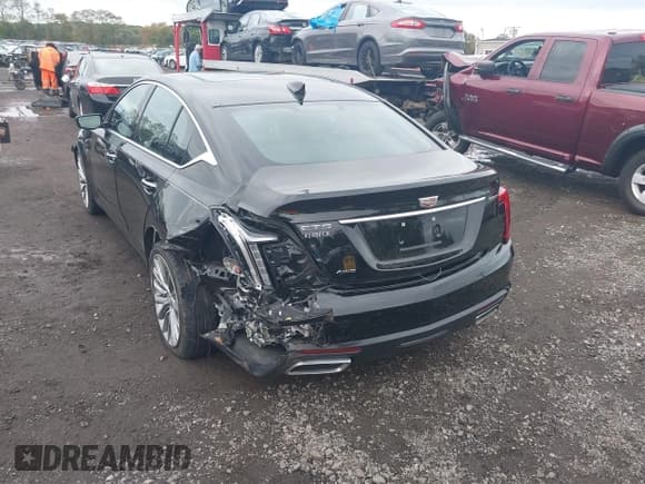 ✅ 2022 Cadillac CT5 Premium Luxury • VIN: 1G6DT5RK5N0119117 • Lot: 43400100. Listed on IAAI with 28,024 mi. Free auction sales archive from the USA and detailed vehicle history report at DreamBid. Image 17.