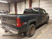 ✅ 2006 Chevrolet Silverado 1500 LT3 • VIN: 2GCEK19B561339263 • Lot: 43673177. Listed on IAAI with 239,298 mi. Free auction sales archive from the USA and detailed vehicle history report at DreamBid. Image 4.