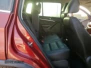 ✅ 2013 Volkswagen Tiguan S • VIN: WVGAV7AX5DW035884 • Lot: 93348415. Wystawiony na Copart z przebiegiem 81 076 mil. Bezpłatny archiwum sprzedaży aukcyjnych z USA i szczegółowy raport historii pojazdu na DreamBid. Zdjęcie 10.