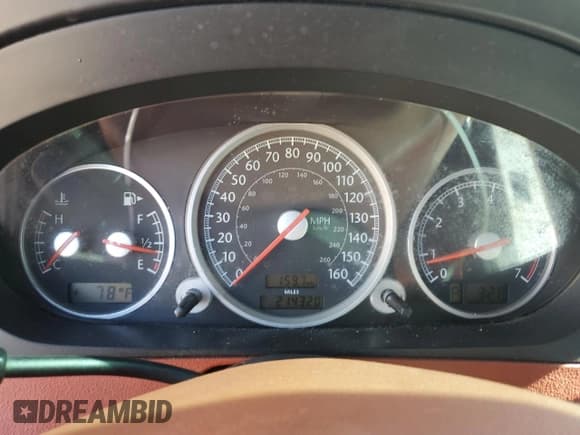 ✅ 2008 Chrysler Crossfire Limited • VIN: 1C3LN69L68X074464 • Лот: 61564025. Опубликован ранее на Copart с пробегом 214 320 миль. Бесплатный доступ к архиву аукционных продаж из США и подробный отчёт об истории автомобиля на DreamBid. Изображение 9.