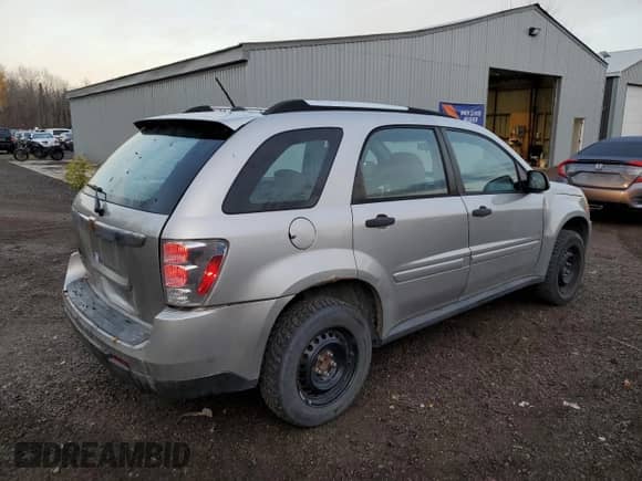2007 Chevrolet Equinox LS z VIN 2CNDL13F476079703, wystawiony jako Copart lot #77136034 z przebiegiem 155 445 mil mil oraz Czysty tytuł • Clean title. Historia ofert i sprzedaży dostępna na DreamBid. Obrazek 3.