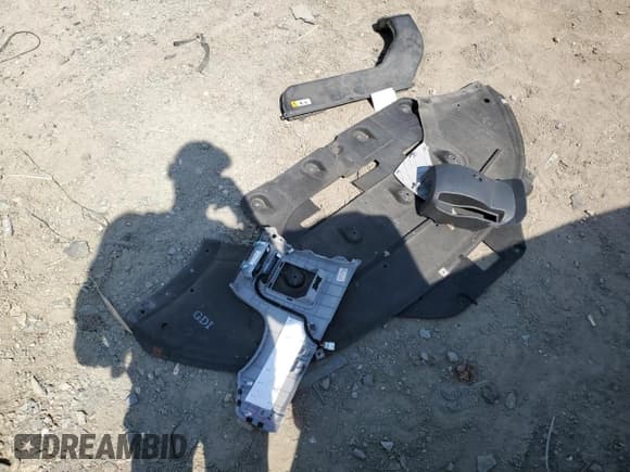 ✅ 2015 Hyundai Sonata SE • VIN: 5NPE24AF6FH186505 • Lot: 46208183. Listed on Copart with 81,278 mi. Free auction sales archive from the USA and detailed vehicle history report at DreamBid. Image 12.