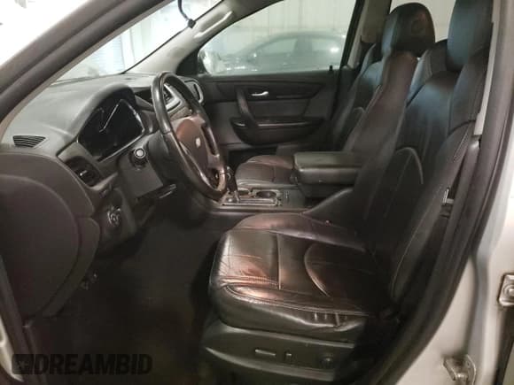 ✅ 2014 Chevrolet Traverse LT • VIN: 1GNKRHKD0EJ278404 • Lot: 85094224. Wystawiony na Copart z przebiegiem 151 733 mil. Bezpłatny archiwum sprzedaży aukcyjnych z USA i szczegółowy raport historii pojazdu na DreamBid. Zdjęcie 7.