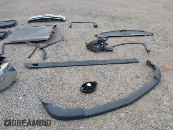 ✅ 2014 Chevrolet Silverado 1500 Work Truck • VIN: 3GCUKPEC6EG154755 • Лот: 42215841. Опубликован ранее на IAAI с пробегом 153 314 миль. Бесплатный доступ к архиву аукционных продаж из США и подробный отчёт об истории автомобиля на DreamBid. Изображение 18.