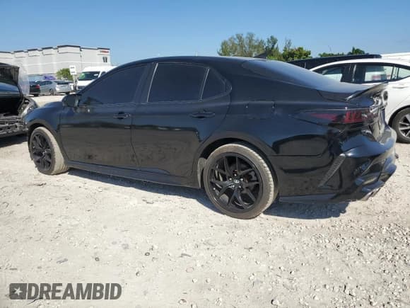 ✅ 2021 Toyota Camry SE • VIN: 4T1G11AK7MU561713 • Lot: 90907695. Wystawiony na Copart z przebiegiem 73 544 mil. Bezpłatny archiwum sprzedaży aukcyjnych z USA i szczegółowy raport historii pojazdu na DreamBid. Zdjęcie 2.