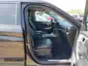 2023 Ford Explorer Limited z VIN 1FM5K8FW4PNA02109, wystawiony jako IAAI lot #43159494 z przebiegiem 80 550 mil mil oraz . Historia ofert i sprzedaży dostępna na DreamBid. Obrazek 5.