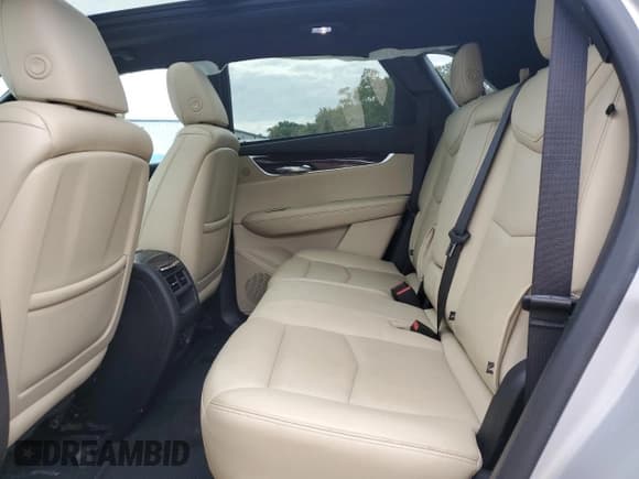 ✅ 2019 Cadillac XT5 Premium Luxury FWD • VIN: 1GYKNERSXKZ155515 • Lot: 84229885. Wystawiony na Copart z przebiegiem 68 112 mil. Bezpłatny archiwum sprzedaży aukcyjnych z USA i szczegółowy raport historii pojazdu na DreamBid. Zdjęcie 11.