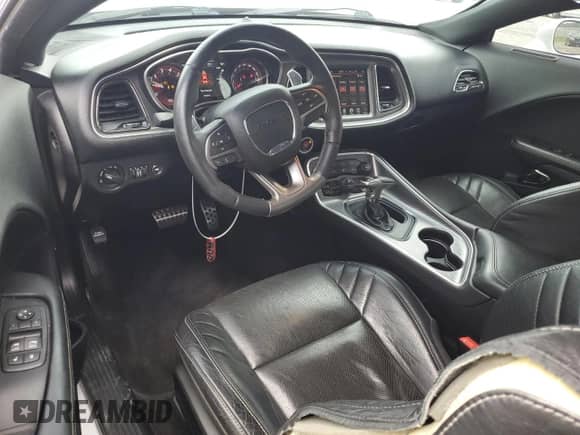 ✅ 2015 Dodge Challenger SRT Hellcat • VIN: 2C3CDZC95FH909344 • Lot: 60676255. Listed on Copart with 98,138 mi. Free auction sales archive from the USA and detailed vehicle history report at DreamBid. Image 8.