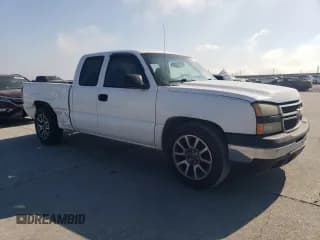 ✅ 2006 Chevrolet Silverado 1500 Work Truck • VIN: 1GCEC19V16Z125532 • Лот: 77407724. Опубликован ранее на Copart с пробегом 254 308 миль. Бесплатный доступ к архиву аукционных продаж из США и подробный отчёт об истории автомобиля на DreamBid. Изображение 4.
