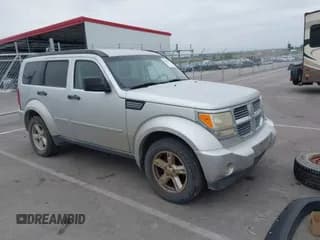 ✅ 2008 Dodge Nitro SLT • VIN: 1D8GU58K88W137140 • Lot: 43090497. Wystawiony na IAAI z przebiegiem 204 446 mil. Bezpłatny archiwum sprzedaży aukcyjnych z USA i szczegółowy raport historii pojazdu na DreamBid. Zdjęcie 1.