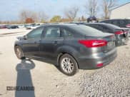 ✅ 2017 Ford Focus SE • VIN: 1FADP3F28HL302644 • Lot: 43709914. Wystawiony na IAAI z przebiegiem 76 483 mil. Bezpłatny archiwum sprzedaży aukcyjnych z USA i szczegółowy raport historii pojazdu na DreamBid. Zdjęcie 3.