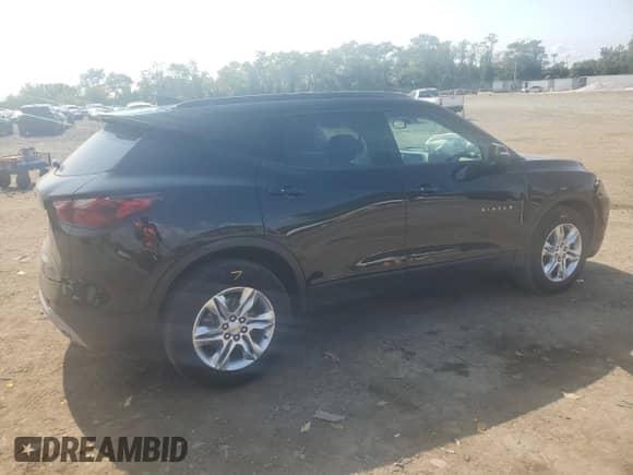 2019 Chevrolet Blazer with VIN 3GNKBGRS7KS569964, listed as a Copart auction lot 72549194 with 44,207 mi miles and Salvage title. Bid and sale history available at DreamBid. Image 3.