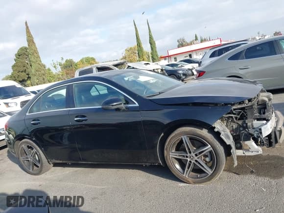 ✅ 2021 Mercedes-Benz A 220 • VIN: W1K3G4EB6MJ296139 • Лот: 43426634. Опубликован ранее на IAAI с пробегом 45 332 миль. Бесплатный доступ к архиву аукционных продаж из США и подробный отчёт об истории автомобиля на DreamBid. Изображение 14.