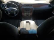 ✅ 2011 Chevrolet Tahoe LS • VIN: 1GNSCAE08BR322163 • Лот: 87480725. Опубликован ранее на Copart с пробегом 242 843 миль. Бесплатный доступ к архиву аукционных продаж из США и подробный отчёт об истории автомобиля на DreamBid. Изображение 8.