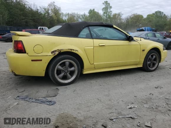 ✅ 2001 Ford Mustang GT Deluxe • VIN: 1FAFP45X31F114470 • Lot: 54060655. Listed on Copart with 107,373 mi. Free auction sales archive from the USA and detailed vehicle history report at DreamBid. Image 3.