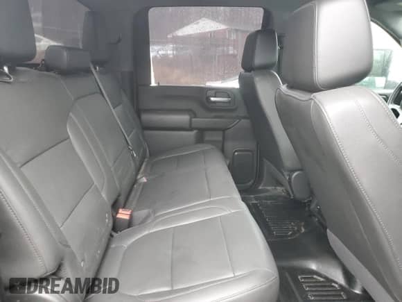 2023 Chevrolet Silverado 3500HD Work Truck z VIN 1GC4YSEY6PF123118, wystawiony jako Copart lot #83081544 z przebiegiem 137 122 mil mil oraz Szkoda całkowita • Salvage title. Historia ofert i sprzedaży dostępna na DreamBid. Obrazek 10.