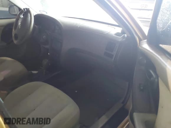 ✅ 2004 Hyundai Elantra GLS • VIN: KMHDN46D04U762064 • Лот: 41940467. Опубликован ранее на IAAI с пробегом 192 972 миль. Бесплатный доступ к архиву аукционных продаж из США и подробный отчёт об истории автомобиля на DreamBid. Изображение 5.