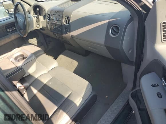 ✅ 2007 Ford F-150 XLT • VIN: 1FTPW14V57FB52663 • Lot: 86660385. Listed on Copart with 172,711 mi. Free auction sales archive from the USA and detailed vehicle history report at DreamBid. Image 8.