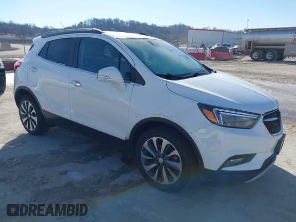 ✅ 2019 Buick Encore Essence • VIN: KL4CJCSM1KB877691 • Лот: 41517966. Опубликован ранее на IAAI с пробегом 117 146 миль. Бесплатный доступ к архиву аукционных продаж из США и подробный отчёт об истории автомобиля на DreamBid. Изображение 1.