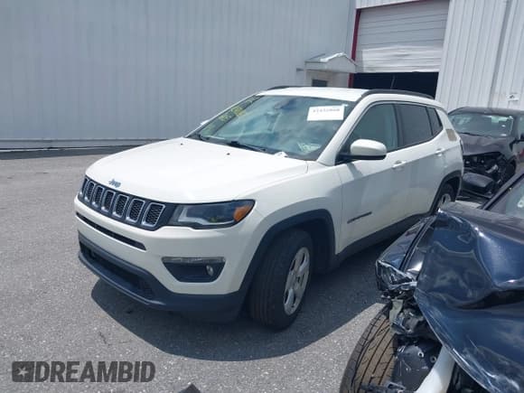 ✅ 2018 Jeep Compass Altitude • VIN: 3C4NJCBB8JT460689 • Lot: 42420868. Listed on IAAI with 115,981 mi. Free auction sales archive from the USA and detailed vehicle history report at DreamBid. Image 17.