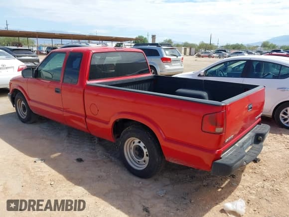 ✅ 2003 Chevrolet S-10 • VIN: 1GCCS19H938184611 • Лот: 43031988. Опубликован ранее на IAAI с пробегом 162 662 миль. Бесплатный доступ к архиву аукционных продаж из США и подробный отчёт об истории автомобиля на DreamBid. Изображение 3.