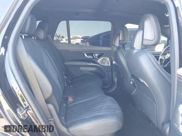 ✅ 2024 Mercedes-Benz EQS 450 • VIN: 4JGDM2EB7RA033236 • Lot: 41285544. Listed on IAAI with 8,141 mi. Free auction sales archive from the USA and detailed vehicle history report at DreamBid. Image 8.