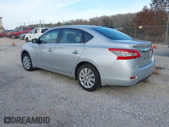 ✅ 2015 Nissan Sentra SV • VIN: 3N1AB7AP0FL684467 • Лот: 43660079. Опубликован ранее на IAAI с пробегом 108 393 миль. Бесплатный доступ к архиву аукционных продаж из США и подробный отчёт об истории автомобиля на DreamBid. Изображение 3.