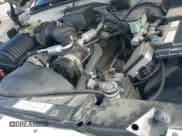 ✅ 1999 Cadillac Escalade • VIN: 1GYEK13R0XR415674 • Lot: 40003144. Wystawiony na IAAI z przebiegiem 80 959 mil. Bezpłatny archiwum sprzedaży aukcyjnych z USA i szczegółowy raport historii pojazdu na DreamBid. Zdjęcie 12.