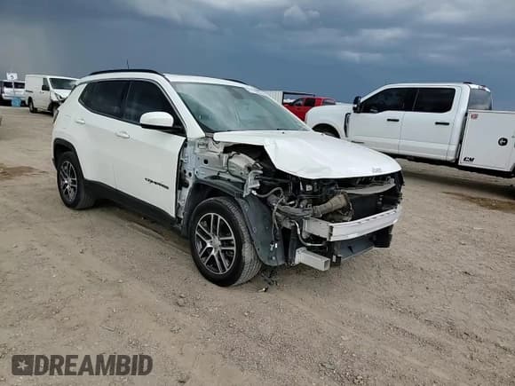 ✅ 2018 Jeep Compass Latitude • VIN: 3C4NJCBBXJT487747 • Lot: 81135535. Listed on Copart with 59,962 mi. Free auction sales archive from the USA and detailed vehicle history report at DreamBid. Image 15.