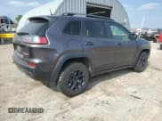 ✅ 2020 Jeep Cherokee Trailhawk Elite • VIN: 1C4PJMBN1LD534178 • Лот: 68252364. Опубликован ранее на Copart с пробегом 85 946 миль. Бесплатный доступ к архиву аукционных продаж из США и подробный отчёт об истории автомобиля на DreamBid. Изображение 3.
