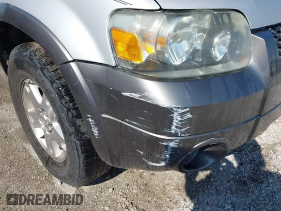 ✅ 2006 Ford Escape XLT • VIN: 1FMYU03106KA84437 • Lot: 43320906. Wystawiony na IAAI z przebiegiem 176 386 mil. Bezpłatny archiwum sprzedaży aukcyjnych z USA i szczegółowy raport historii pojazdu na DreamBid. Zdjęcie 6.