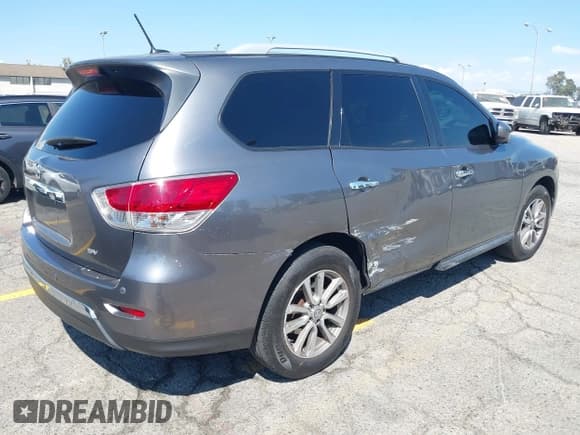 ✅ 2015 Nissan Pathfinder SV • VIN: 5N1AR2MN5FC672294 • Lot: 43225152. Wystawiony na IAAI z przebiegiem 144 846 mil. Bezpłatny archiwum sprzedaży aukcyjnych z USA i szczegółowy raport historii pojazdu na DreamBid. Zdjęcie 4.
