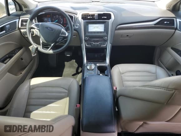 ✅ 2018 Ford Fusion SE • VIN: 3FA6P0PU4JR142700 • Лот: 71060805. Опубликован ранее на Copart с пробегом 68 014 миль. Бесплатный доступ к архиву аукционных продаж из США и подробный отчёт об истории автомобиля на DreamBid. Изображение 8.