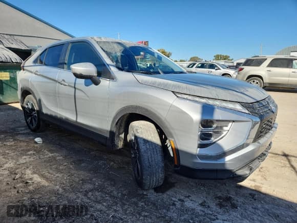 ✅ 2024 Mitsubishi Eclipse Cross SE • VIN: JA4ATWAA3RZ059374 • Lot: 91124095. Wystawiony na Copart z przebiegiem 44 091 mil. Bezpłatny archiwum sprzedaży aukcyjnych z USA i szczegółowy raport historii pojazdu na DreamBid. Zdjęcie 4.