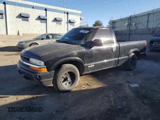 ✅ 2002 Chevrolet S-10 LS • VIN: 1GCCS145928234452 • Лот: 81539674. Опубликован ранее на Copart с пробегом 84 562 миль. Бесплатный доступ к архиву аукционных продаж из США и подробный отчёт об истории автомобиля на DreamBid. Изображение 1.