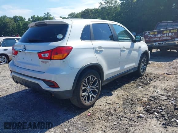 ✅ 2018 Mitsubishi Outlander ES • VIN: JA4AP3AU3JZ026280 • Lot: 42700268. Wystawiony na IAAI z przebiegiem 118 766 mil. Bezpłatny archiwum sprzedaży aukcyjnych z USA i szczegółowy raport historii pojazdu na DreamBid. Zdjęcie 4.
