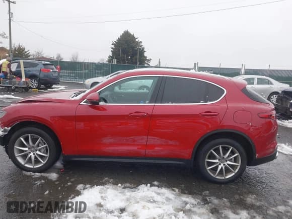 ✅ 2018 Alfa Romeo Stelvio Ti • VIN: ZASFAKBN7J7B64325 • Лот: 41527803. Опубликован ранее на IAAI с пробегом 14 677 миль. Бесплатный доступ к архиву аукционных продаж из США и подробный отчёт об истории автомобиля на DreamBid. Изображение 15.