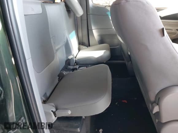 ✅ 2013 Toyota Tacoma • VIN: 5TFUX4EN5DX021738 • Lot: 41392449. Listed on IAAI with 143,057 mi. Free auction sales archive from the USA and detailed vehicle history report at DreamBid. Image 8.