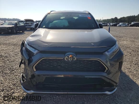 ✅ 2025 Toyota RAV4 SE • VIN: JTMCB3FV9SD235021 • Лот: 70895845. Опубликован ранее на Copart с пробегом 5 303 миль. Бесплатный доступ к архиву аукционных продаж из США и подробный отчёт об истории автомобиля на DreamBid. Изображение 5.