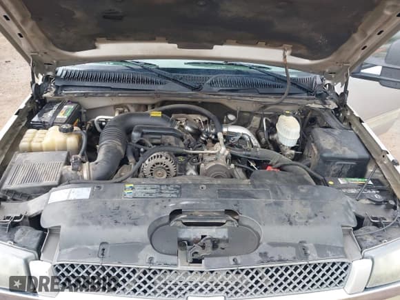 ✅ 2004 Chevrolet Silverado 2500HD LS • VIN: 1GCHC23244F228363 • Лот: 41906803. Опубликован ранее на IAAI с пробегом 270 983 миль. Бесплатный доступ к архиву аукционных продаж из США и подробный отчёт об истории автомобиля на DreamBid. Изображение 10.