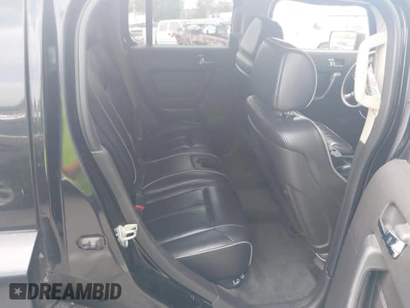 ✅ 2006 Hummer H3 • VIN: 5GTDN136468189053 • Lot: 42239267. Wystawiony na IAAI z przebiegiem 89 737 mil. Bezpłatny archiwum sprzedaży aukcyjnych z USA i szczegółowy raport historii pojazdu na DreamBid. Zdjęcie 8.