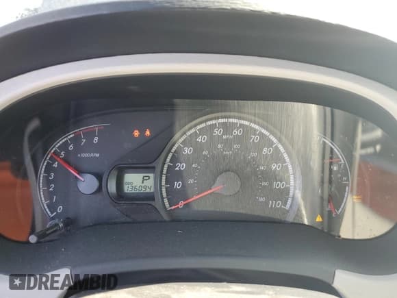 ✅ 2011 Toyota Sienna LE • VIN: 5TDKK3DC3BS089362 • Lot: 82618395. Wystawiony na Copart z przebiegiem 136 094 mil. Bezpłatny archiwum sprzedaży aukcyjnych z USA i szczegółowy raport historii pojazdu na DreamBid. Zdjęcie 9.