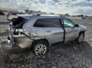 ✅ 2019 Jeep Cherokee Latitude • VIN: 1C4PJMCB5KD125782 • Lot: 84253285. Listed on Copart with 75,775 mi. Free auction sales archive from the USA and detailed vehicle history report at DreamBid. Image 3.