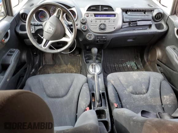 ✅ 2009 Honda Fit • VIN: JHMGE88809S804680 • Lot: 68582544. Wystawiony na Copart z przebiegiem 230 594 mil. Bezpłatny archiwum sprzedaży aukcyjnych z USA i szczegółowy raport historii pojazdu na DreamBid. Zdjęcie 8.