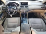 ✅ 2010 Honda Accord LX • VIN: 1HGCP2F37AA186462 • Лот: 85754165. Опубликован ранее на Copart с пробегом 175 734 миль. Бесплатный доступ к архиву аукционных продаж из США и подробный отчёт об истории автомобиля на DreamBid. Изображение 8.