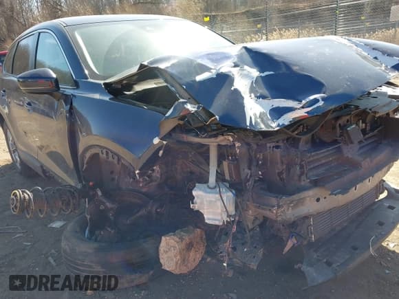 ✅ 2018 Mazda CX-9 Sport • VIN: JM3TCBBY8J0212284 • Lot: 41798637. Listed on IAAI with 72,449 mi. Free auction sales archive from the USA and detailed vehicle history report at DreamBid. Image 6.